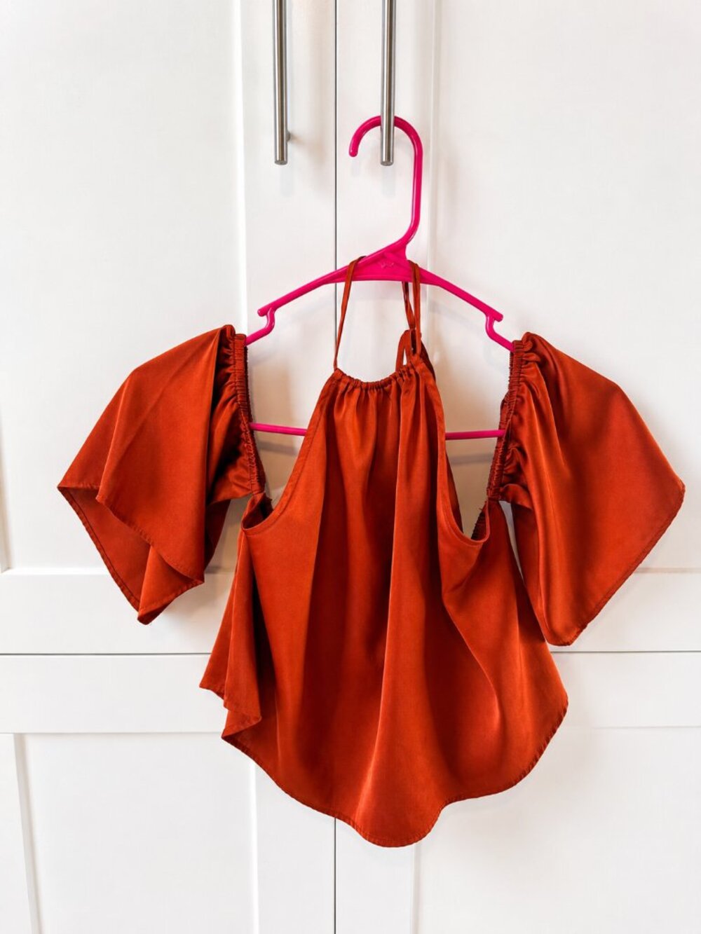 ✧ Forever 21 | Rust Red Satin | Halter Off- Shoulder Crop Top ✨ size Small